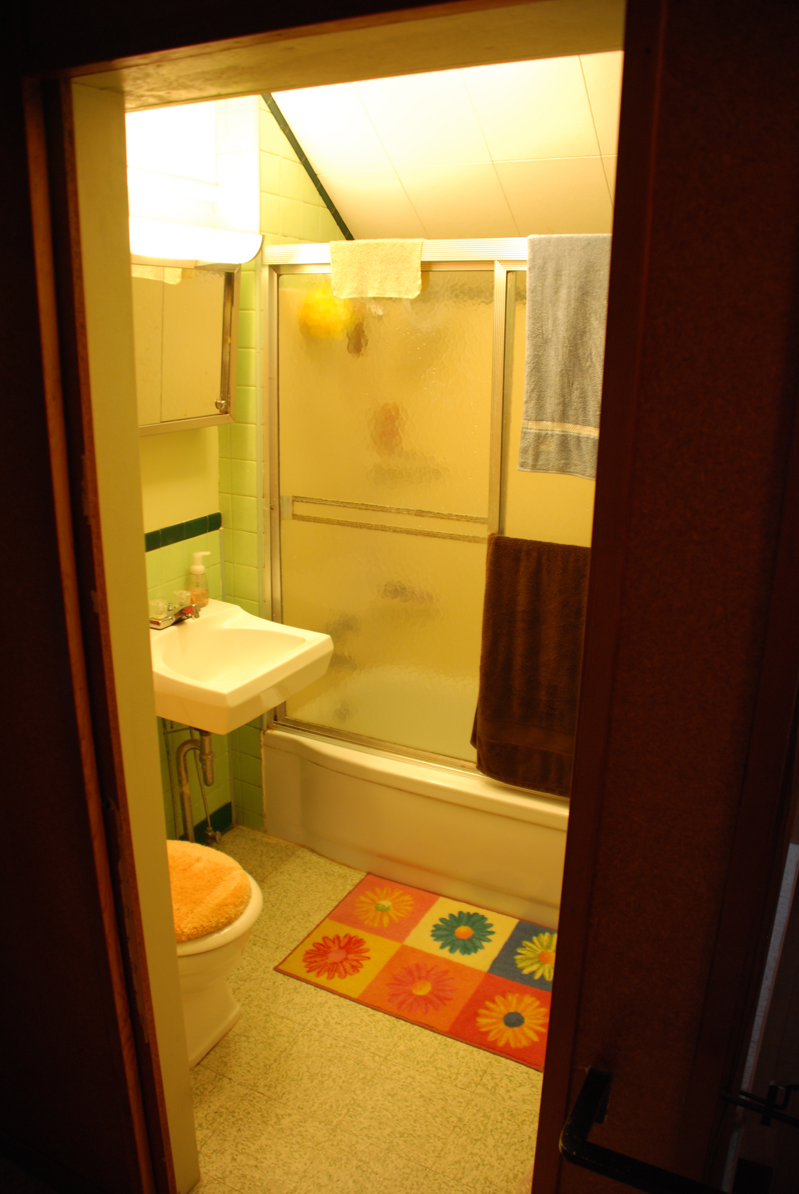 Upstairs Bathroom. » Fixing Adam's House